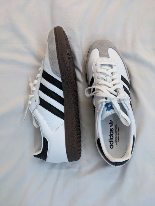 ‫حذاء Adidas Samba أبيض – كلاسيك بلمسة عصرية‬