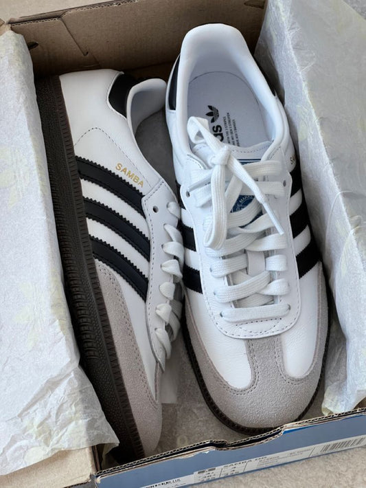 ‫حذاء Adidas Samba أبيض – كلاسيك بلمسة عصرية‬