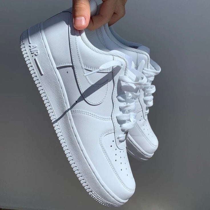 ‫حذاء Nike Air Force 1 – تصميم أيقوني وأسلوب عصري‬
